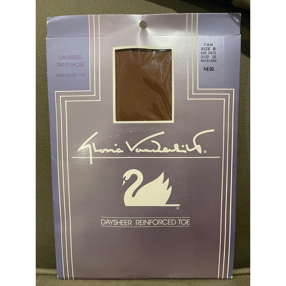 Vintage Gloria Vanderbilt Daysheer Pantyhose Tan Size B Reinforced Toe USA Made - Picture 2 of 2